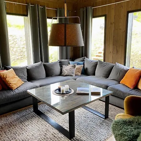 Modern Och Bekvaem Hytte Naera Gaustatoppen, 4 Sovrum 10 Baeddar Holiday home *