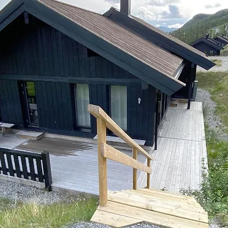 Modern Och Bekvaem Hytte Naera Gaustatoppen, 4 Sovrum 10 Baeddar *