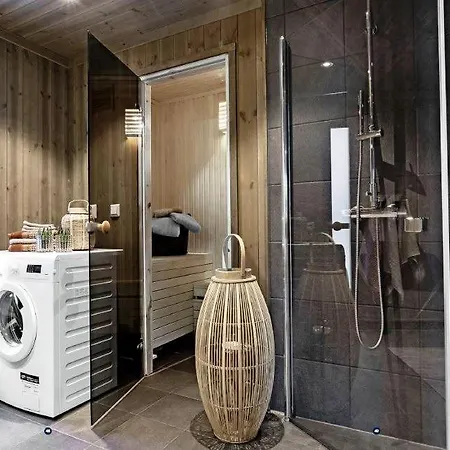 Modern Och Bekvaem Hytte Naera Gaustatoppen, 4 Sovrum 10 Baeddar Holiday home Gaustablikk
